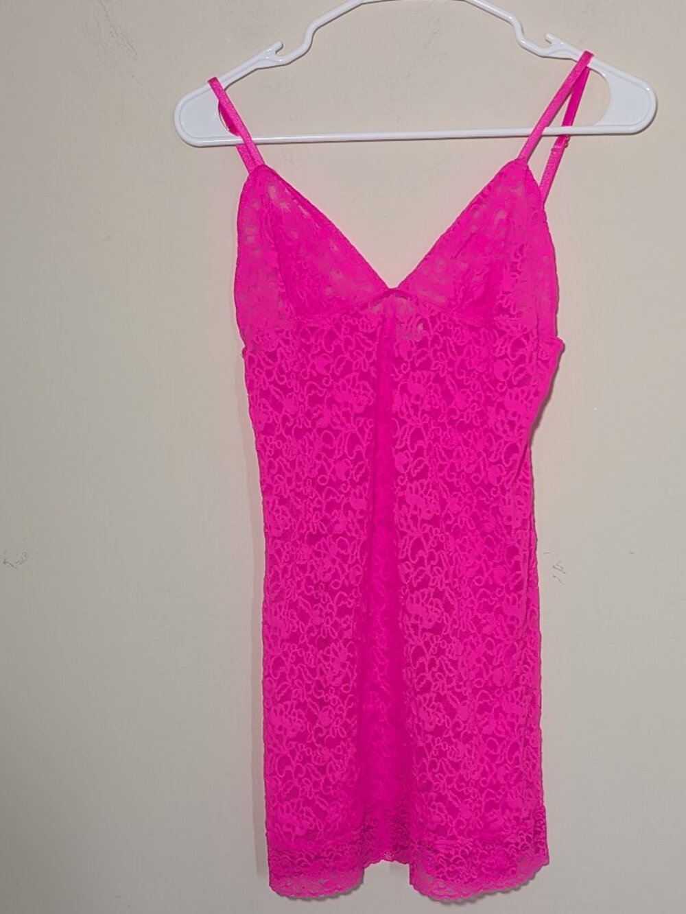 Vintage Y2K 2009 Victoria's Secret Coquette Lace Camisole Size L Hot Pink